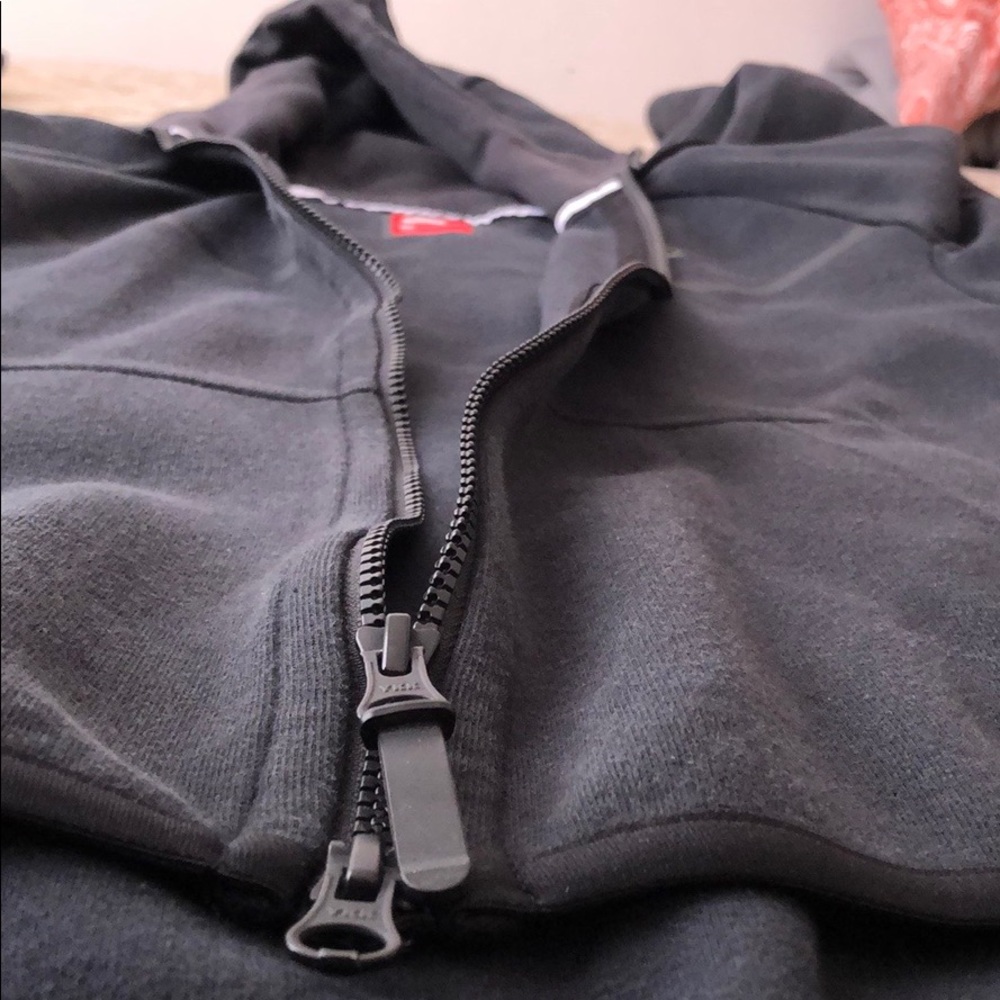 Small Black Nike Tech Fleece